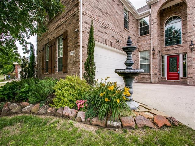 319 Love Bird Lane, Murphy, TX 75094