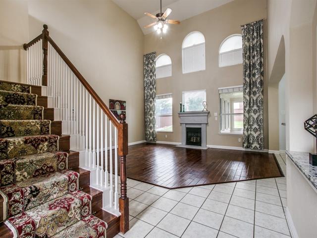 319 Love Bird Lane, Murphy, TX 75094