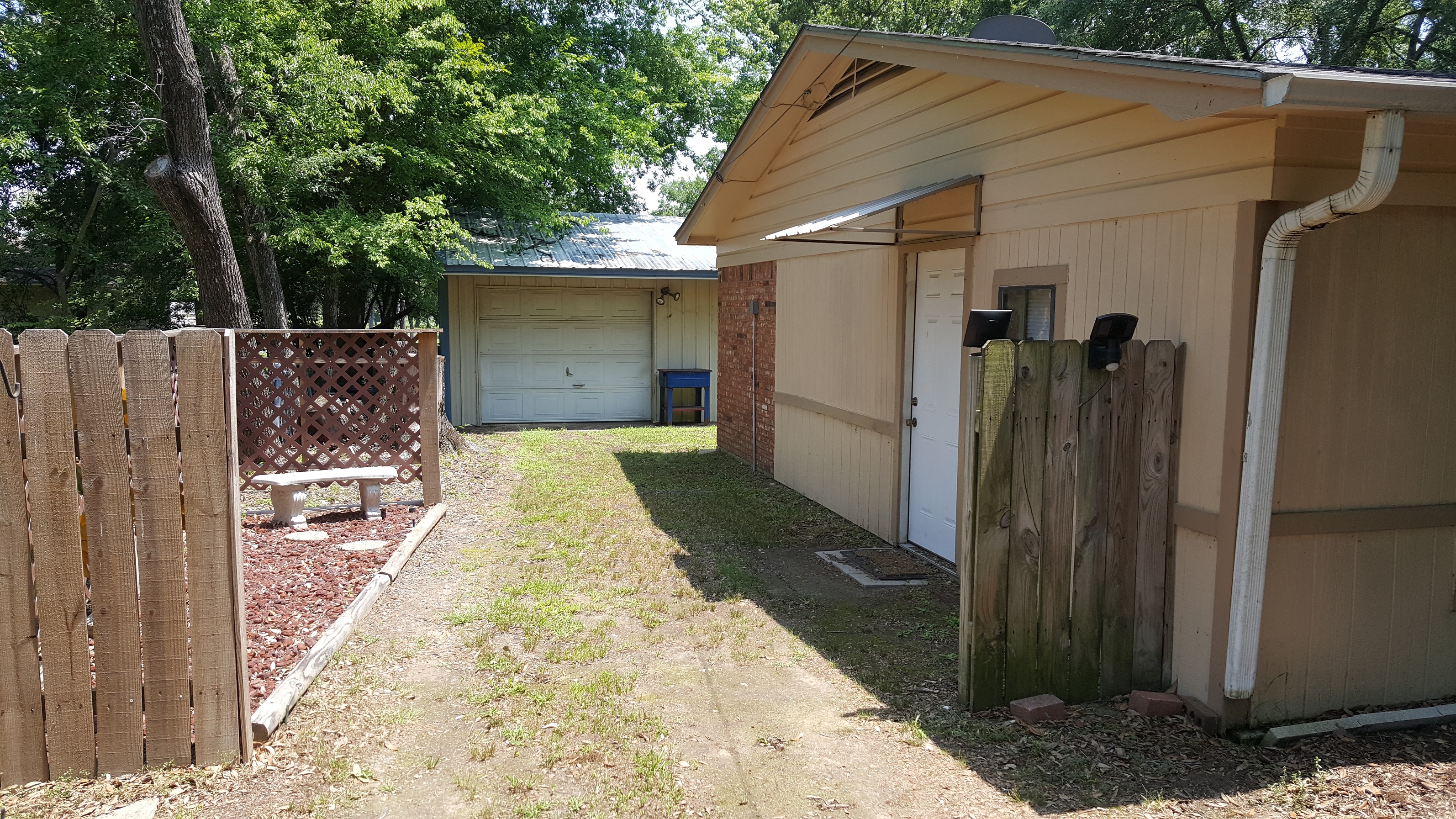 320 Nicols Dr., Canton, TX 75103