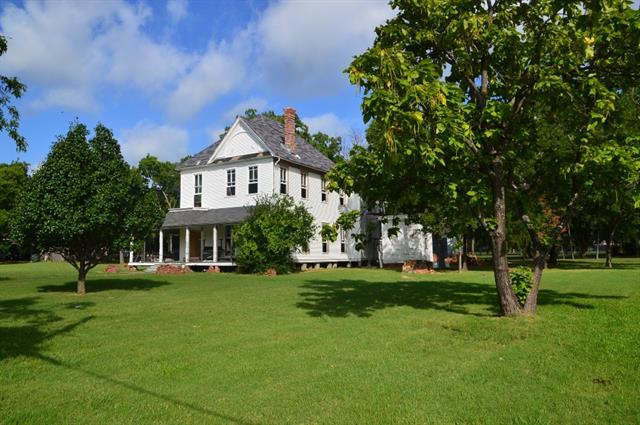 306 S Center Street, Forney, TX 75126