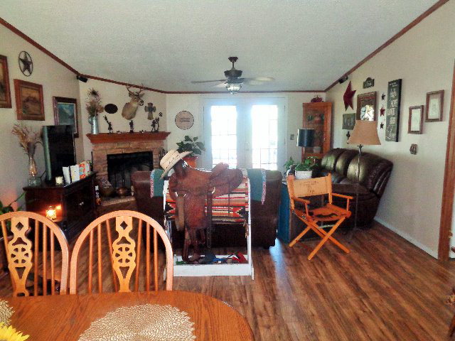 8205 Bandera, Kaufman, TX 75142