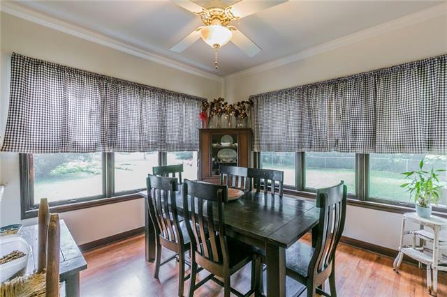 211 SW 3rd St, Kerens, TX 75144