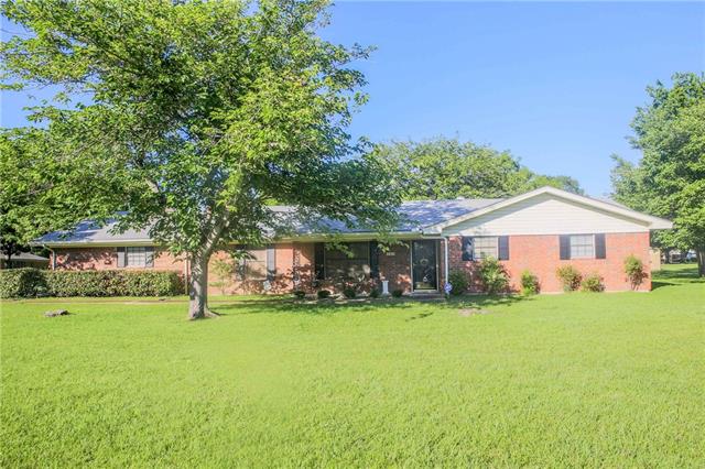 301 Logan Drive, Kerens, TX 75144