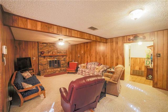 301 Logan Drive, Kerens, TX 75144