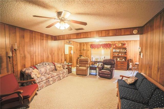 301 Logan Drive, Kerens, TX 75144