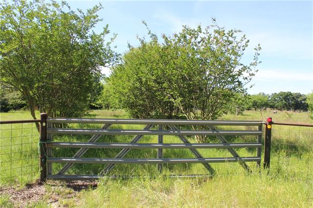 1099 Vz County Road 2703, Mabank, TX 75147
