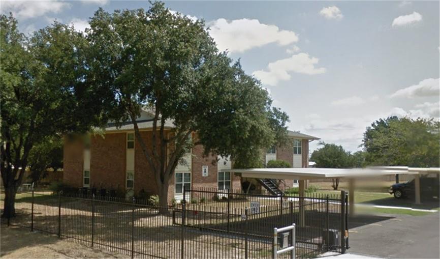 209 S Grand Avenue, Mabank, TX 75147