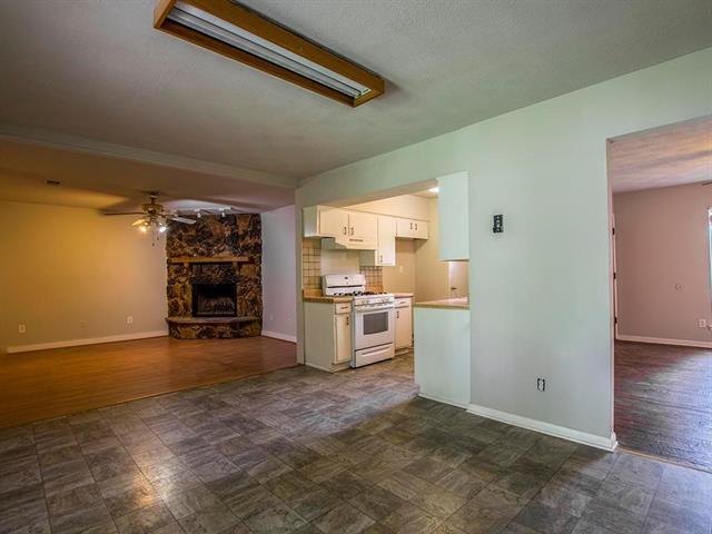 1521 Lee Street, Mesquite, TX 75149