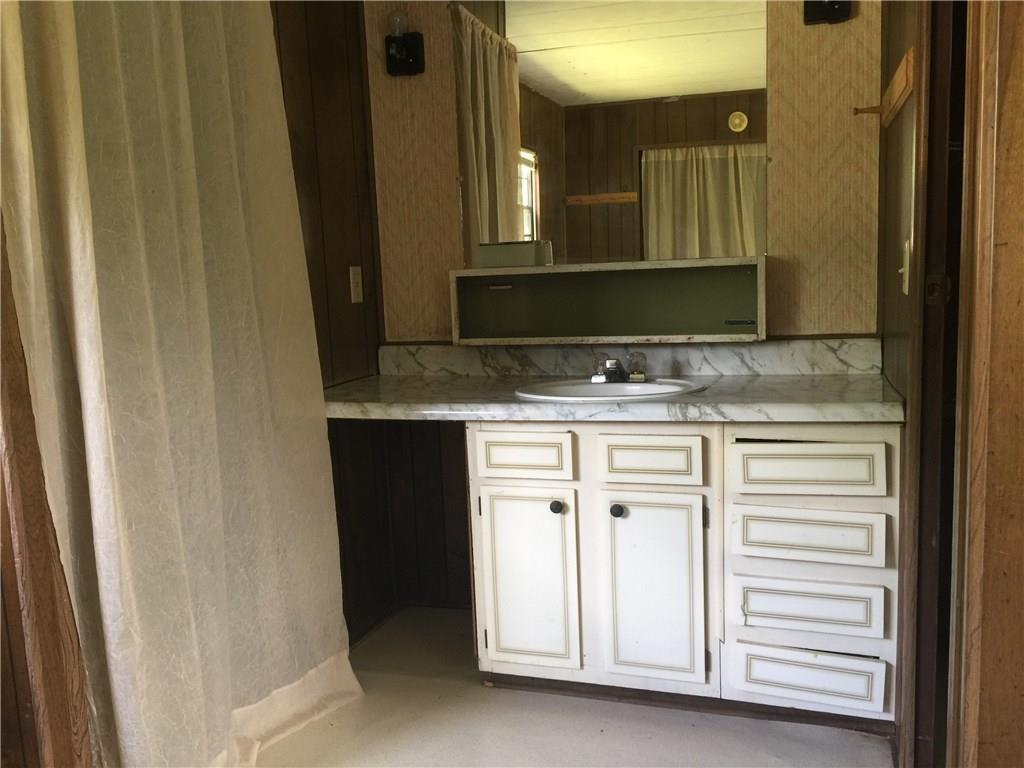 103 Circle DR, Mabank, TX 75156