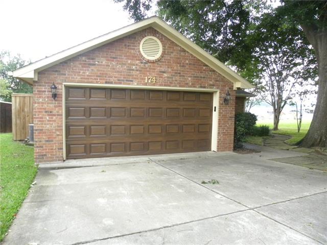174 Memorial Drive, Gun Barrel City, TX 75156