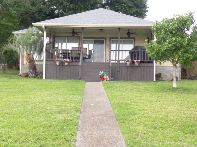 174 Memorial Drive, Gun Barrel City, TX 75156