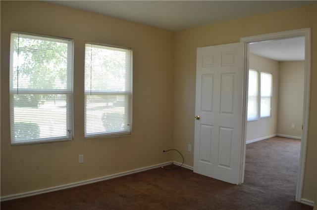 406 W Newton Street, Terrell, TX 75160