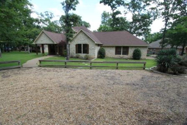 307 Rosemary, Trinidad, TX 75163