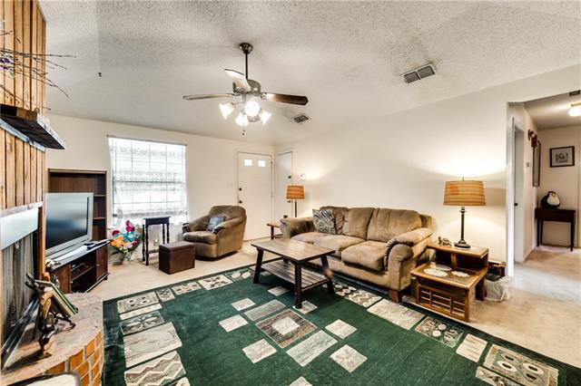 124 Rusty Ln, Waxahachie, TX 75165