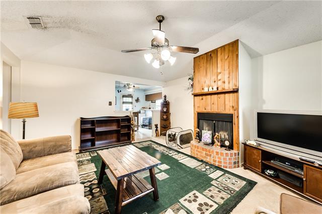 124 Rusty Ln, Waxahachie, TX 75165