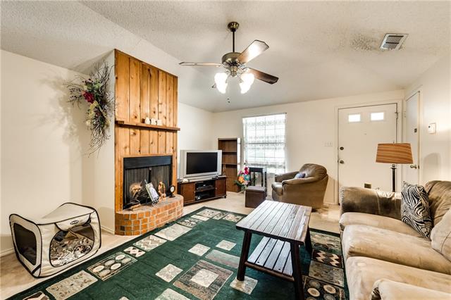124 Rusty Ln, Waxahachie, TX 75165