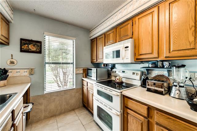 124 Rusty Ln, Waxahachie, TX 75165