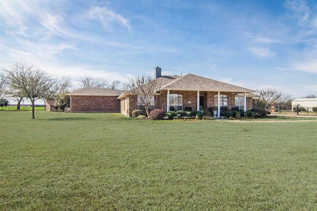 335 Meadow View Drive, Lavon, TX 75166
