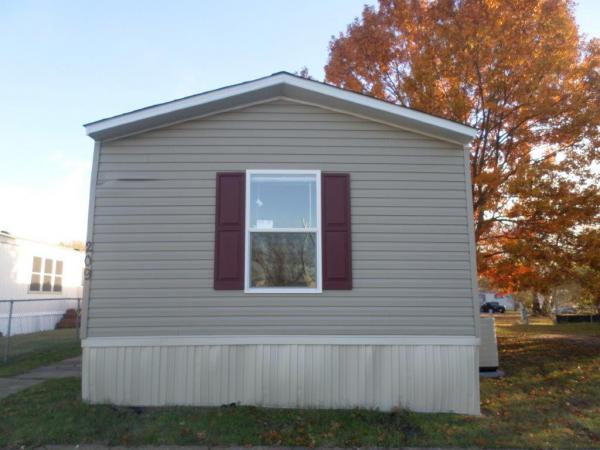 River Oaks Manufactured Home Community 1601 Millers Ferry RoadWilmer, TX 75172