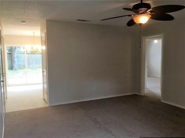 4704 Kristie Drive, Balch Springs, TX 75180
