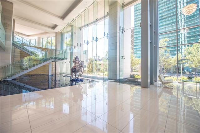 2900 Mckinnon Street, Dallas, TX 75201