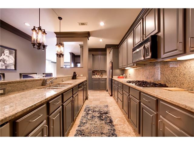 2848 Woodside Street, Dallas, TX 75204