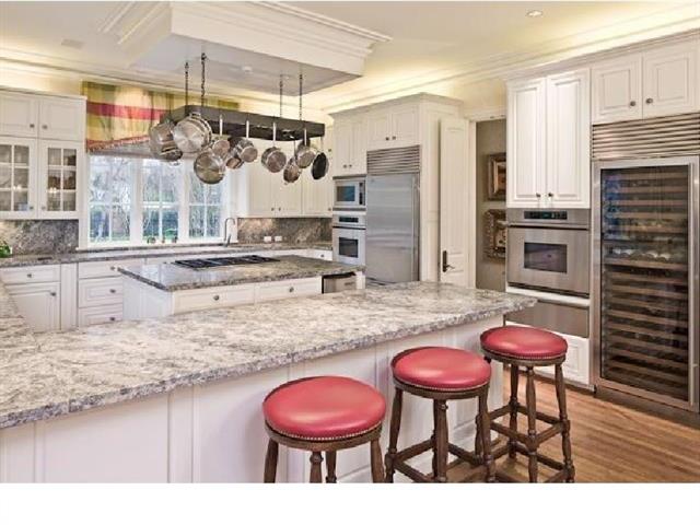9410 Alva Court, Dallas, TX 75220