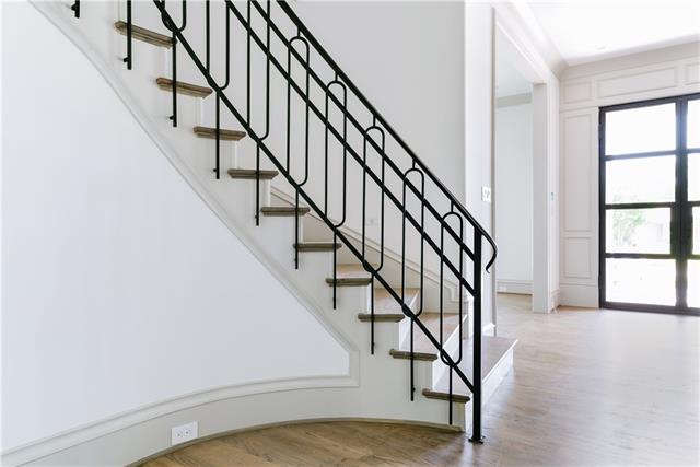 6517 Prestonshire Lane, Dallas, TX 75225