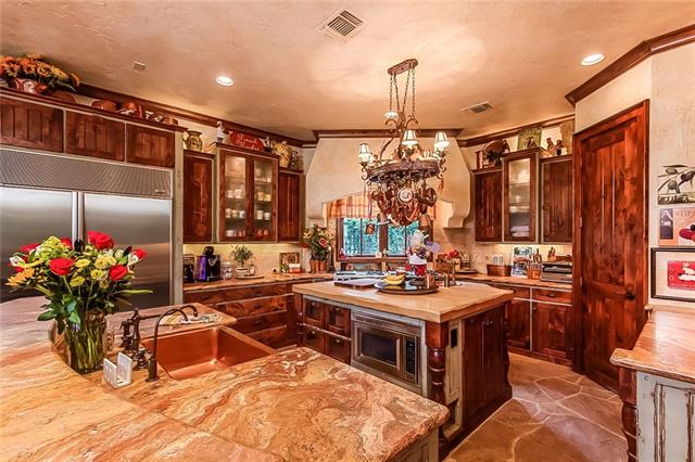9915 Avalon Creek Court, Dallas, TX 75230