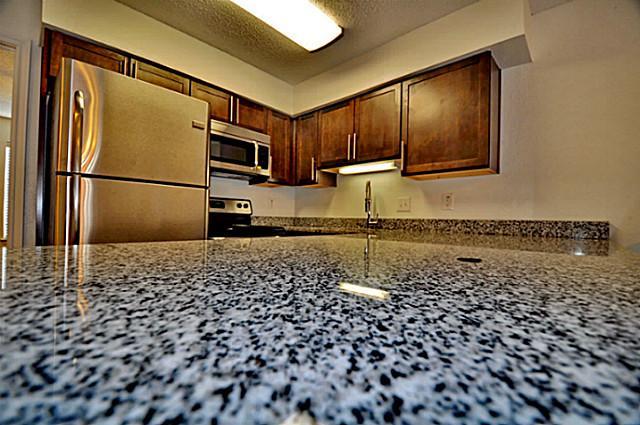 6910 Skillman Street, Dallas, TX 75231