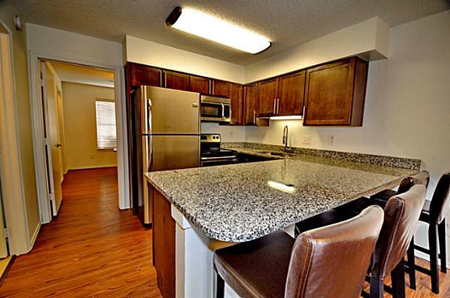 6910 Skillman Street, Dallas, TX 75231