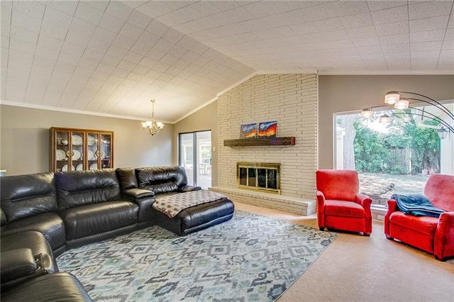 14426 Tanglewood Drive, Farmers Branch, TX 75234