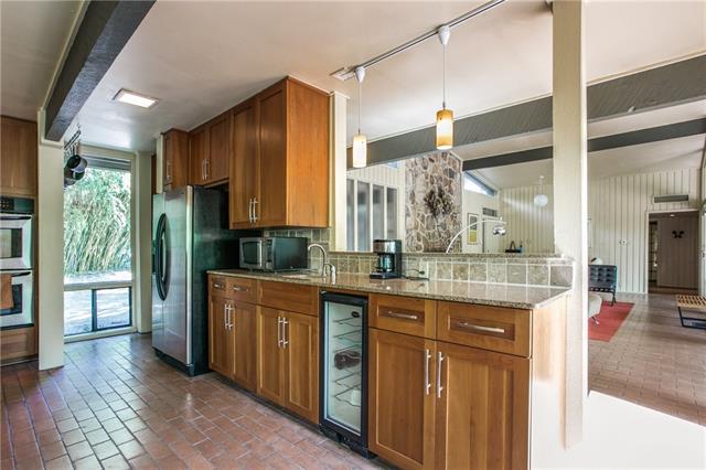8939 Capri Court, Dallas, TX 75238