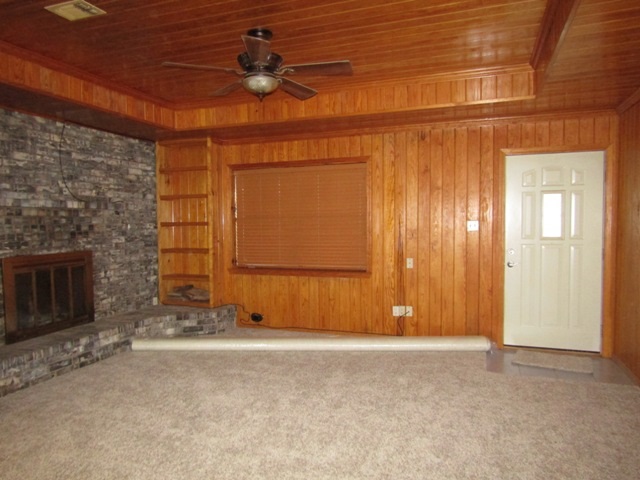 9604 FR 197, Arthur City, TX 75411