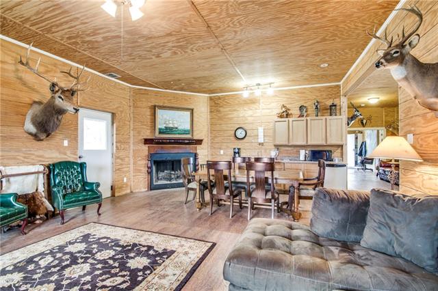4477 Hwy 82, Bells, TX 75414