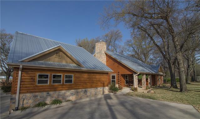 2606 N Shore Drive, Bonham, TX 75418