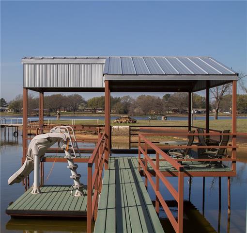 2606 N Shore Drive, Bonham, TX 75418