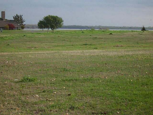 2000 Lake Side, Bonham, TX 75418