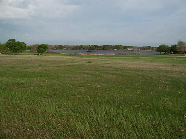 2000 Lake Side, Bonham, TX 75418