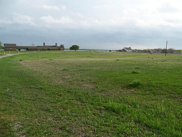 2000 Lake Side, Bonham, TX 75418