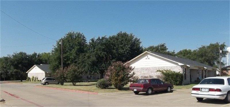 401 Bicentennial, Bonham, TX 75418