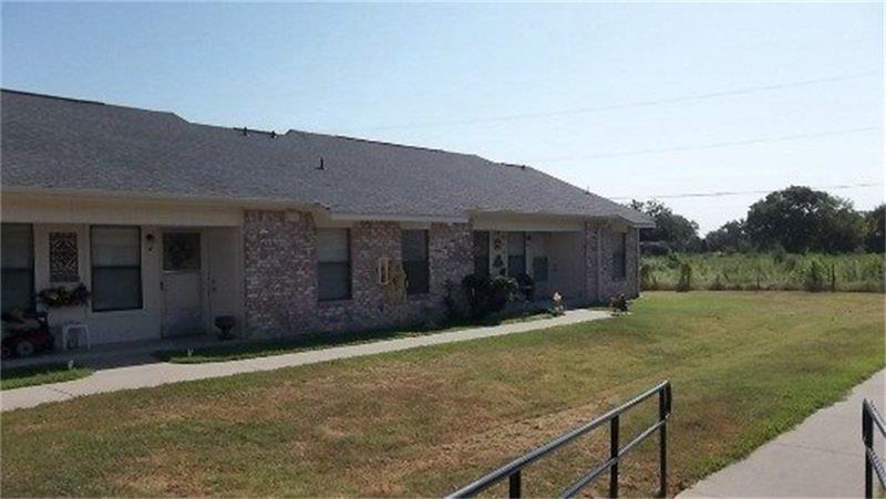 401 Bicentennial, Bonham, TX 75418