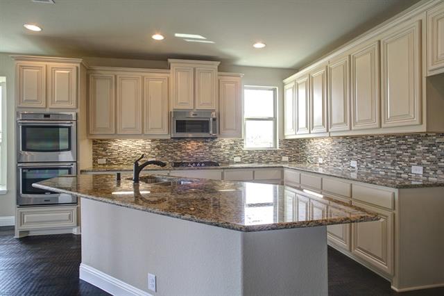 302 The Trail Drive, Blue Ridge, TX 75424