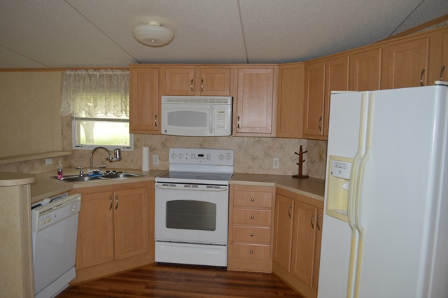881 CR 2418, Leesburg, TX 75451