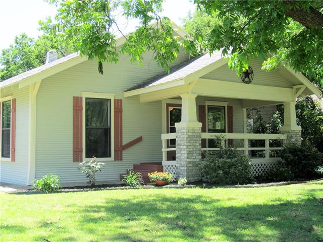 407 E Bois D Arc Street, Leonard, TX 75452