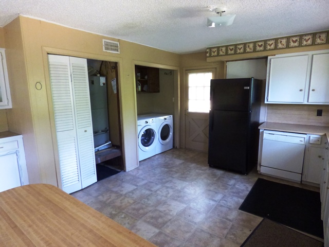 1614 CR 2600, Mt. Pleasant, TX 75455