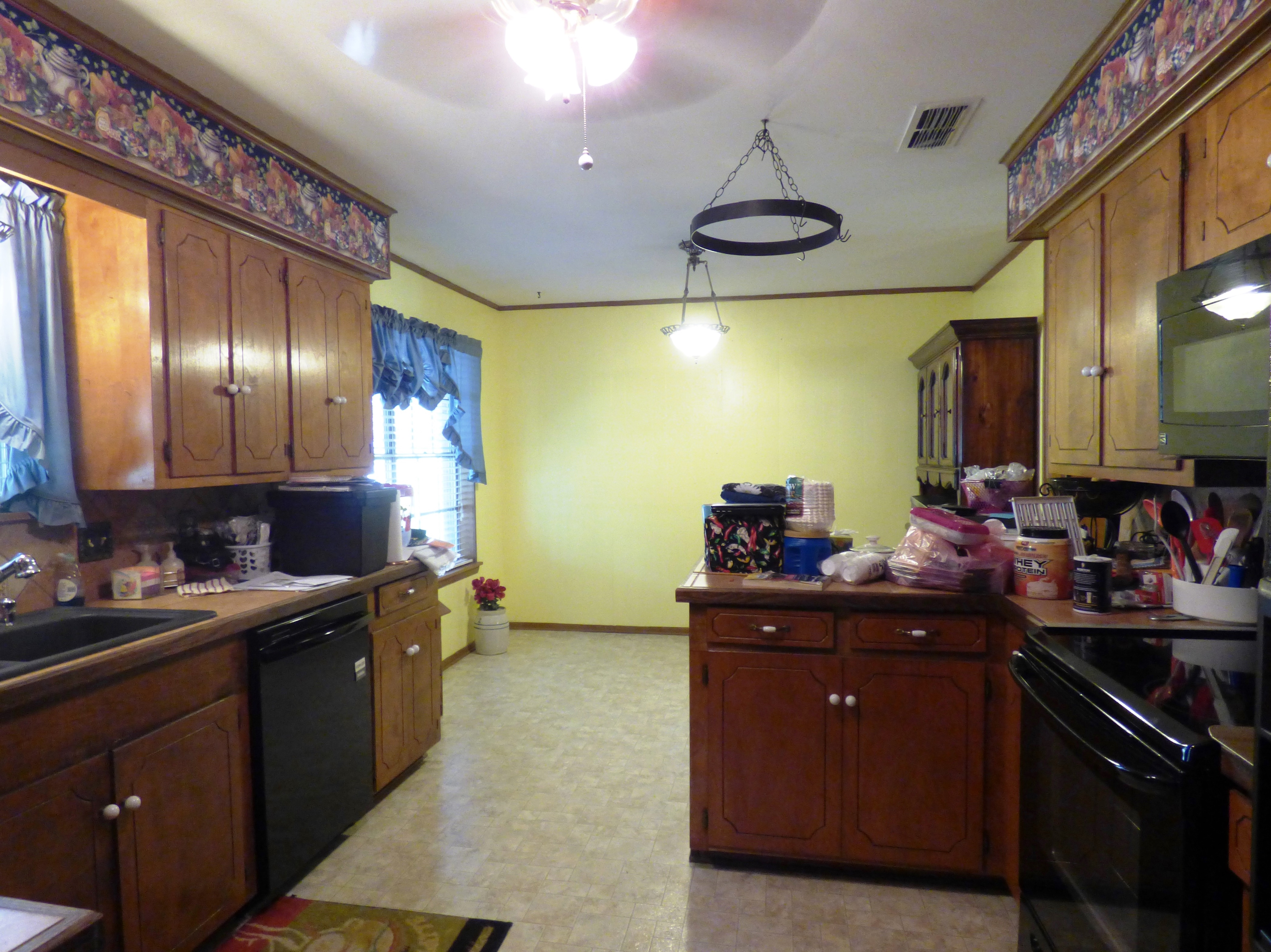 407 Walnut St, Mt. Pleasant, TX 75455