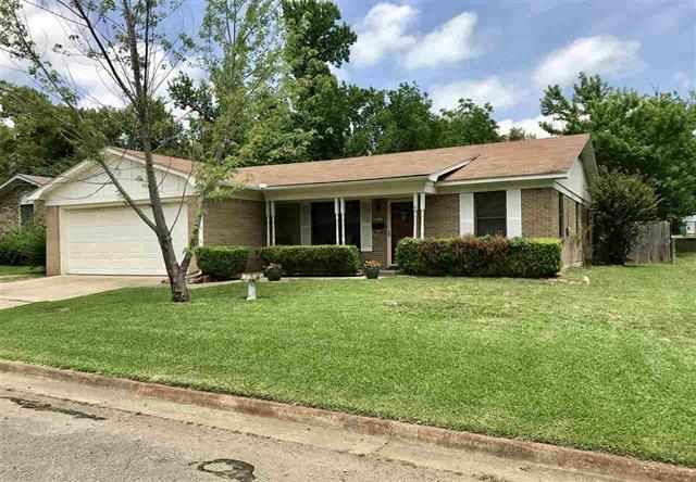 225 25th Street SE, Paris, TX 75460