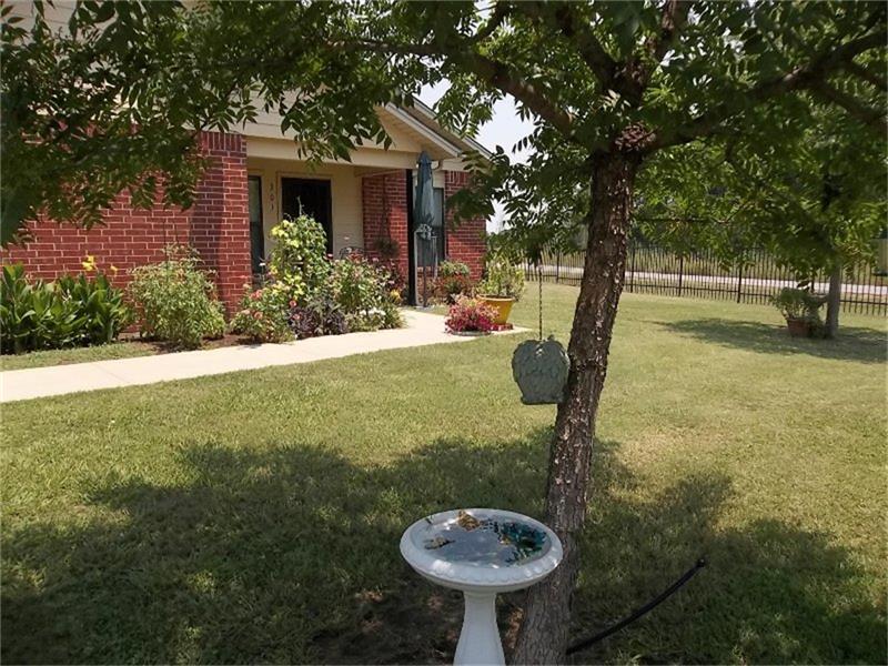1400 W Washington, Paris, TX 75460