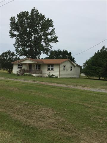 293 County Road 2145, Telephone, TX 75488